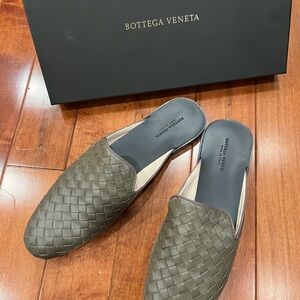 Bottega Veneta Women’s Brown Woven Leather Slip-Ons